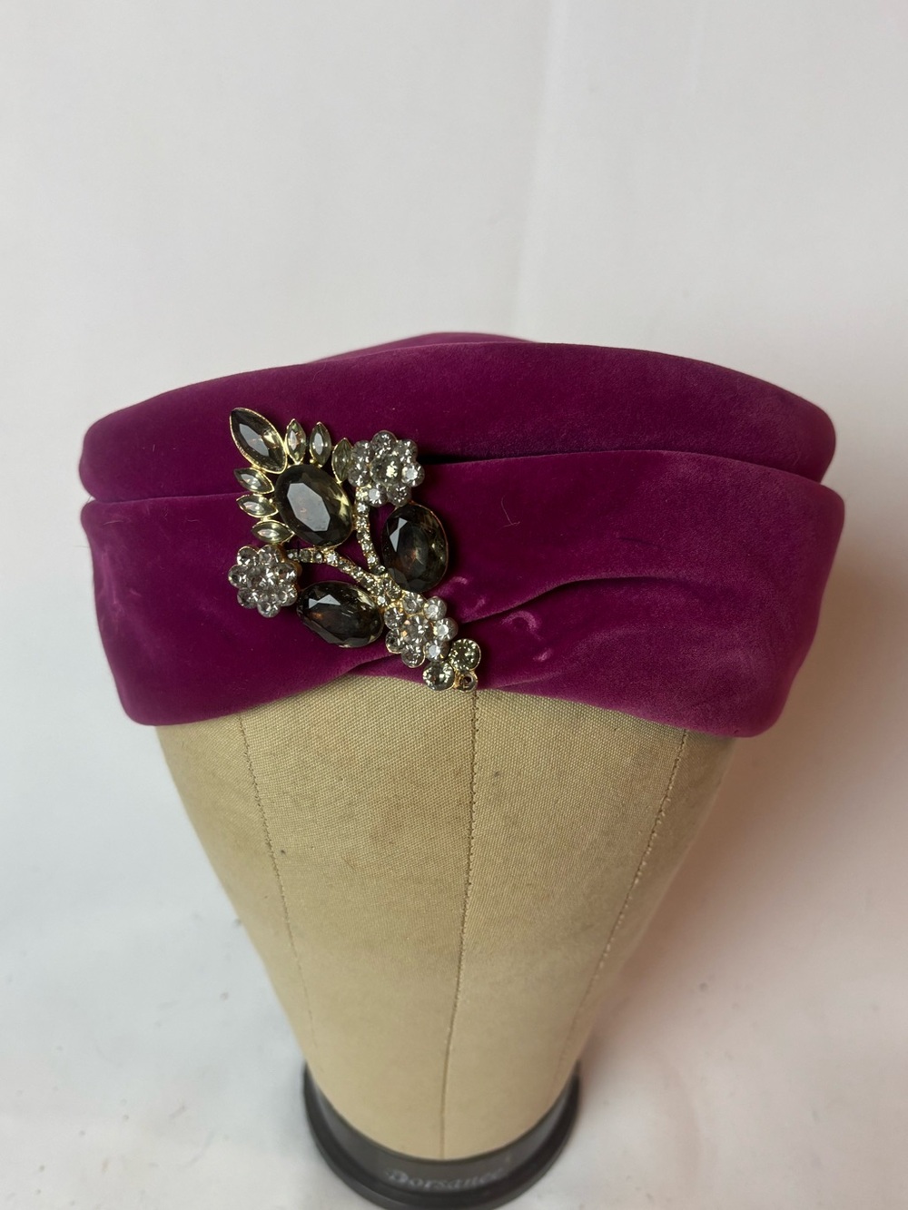 Vintage Miss May New York Magenta Velvet Turban Hat Jeweled Ornament 1930’s